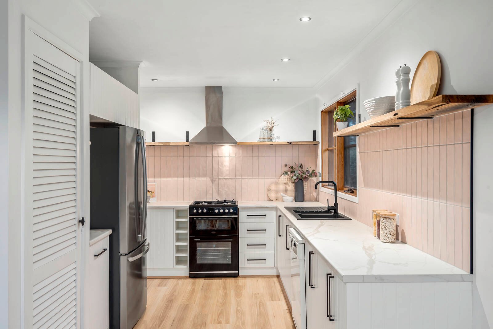 Property Gallery Thumbnail 5