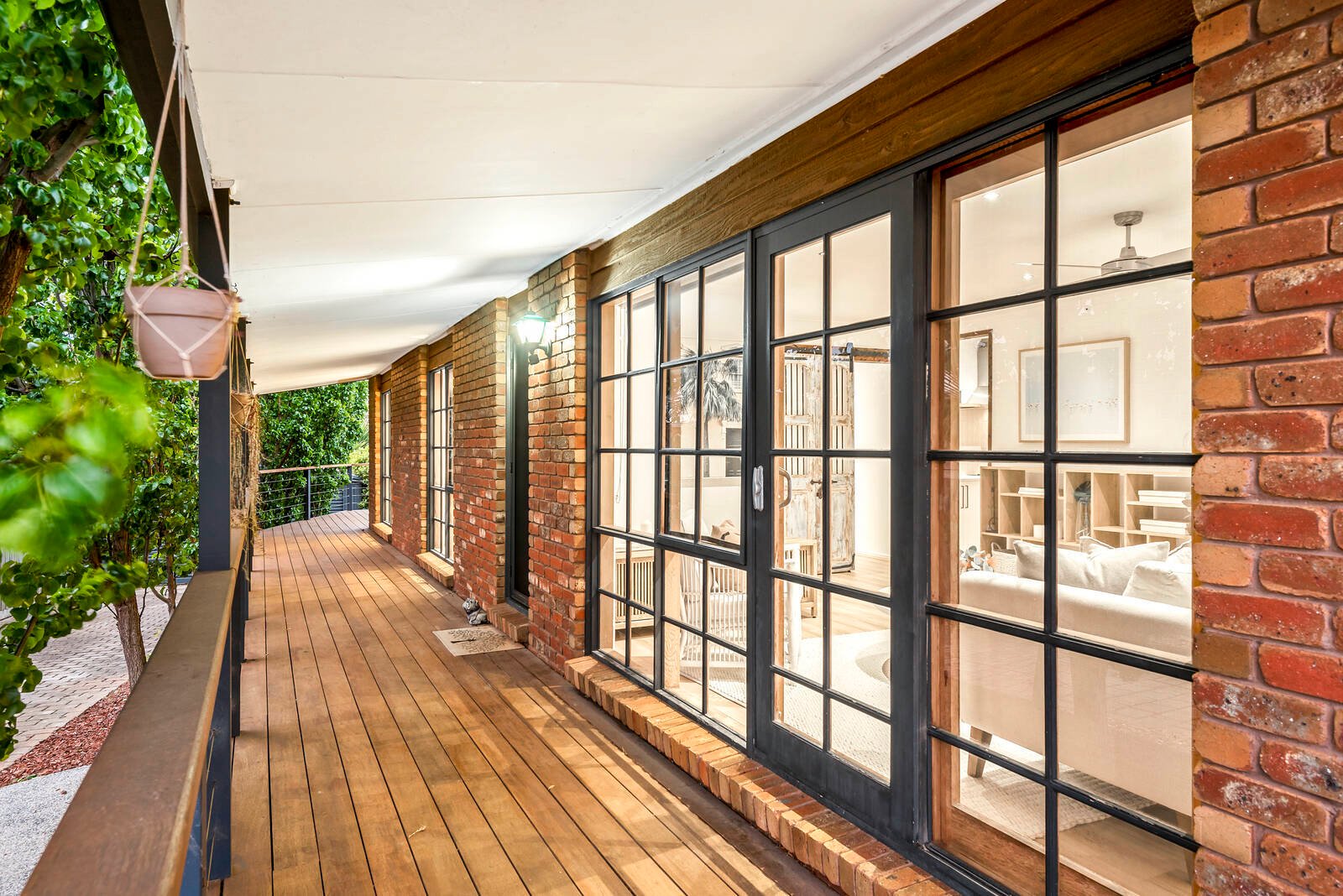 Property Gallery Thumbnail 12