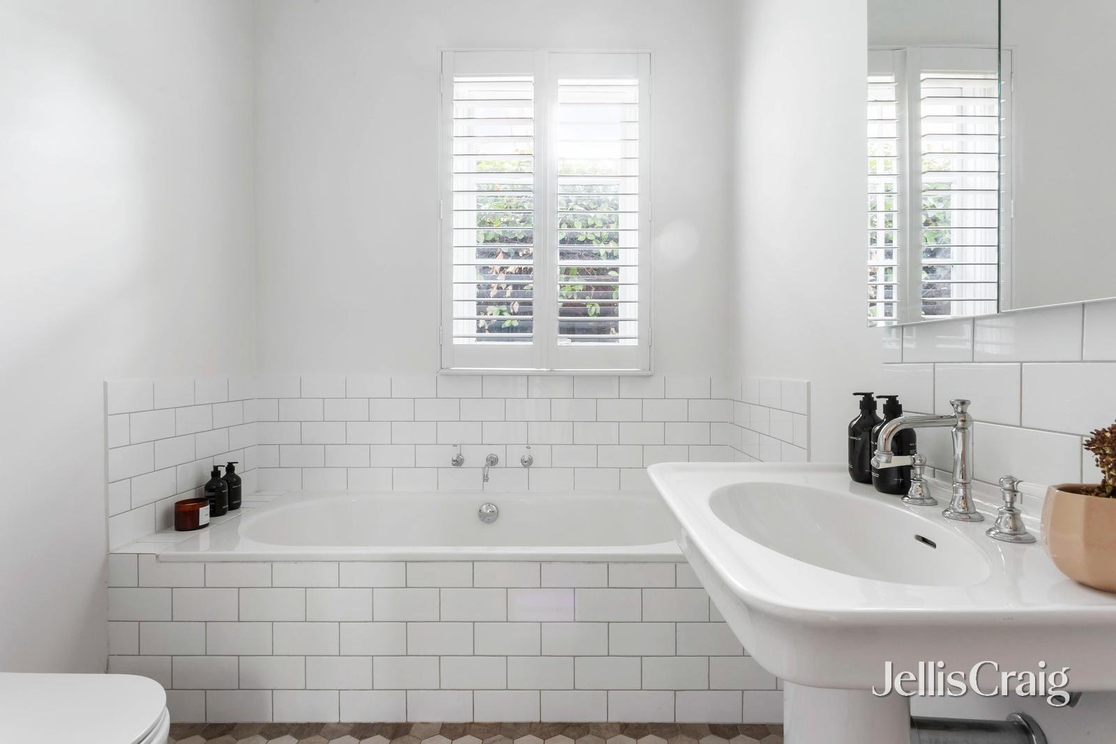 31 Orchard Street, Brighton image 15