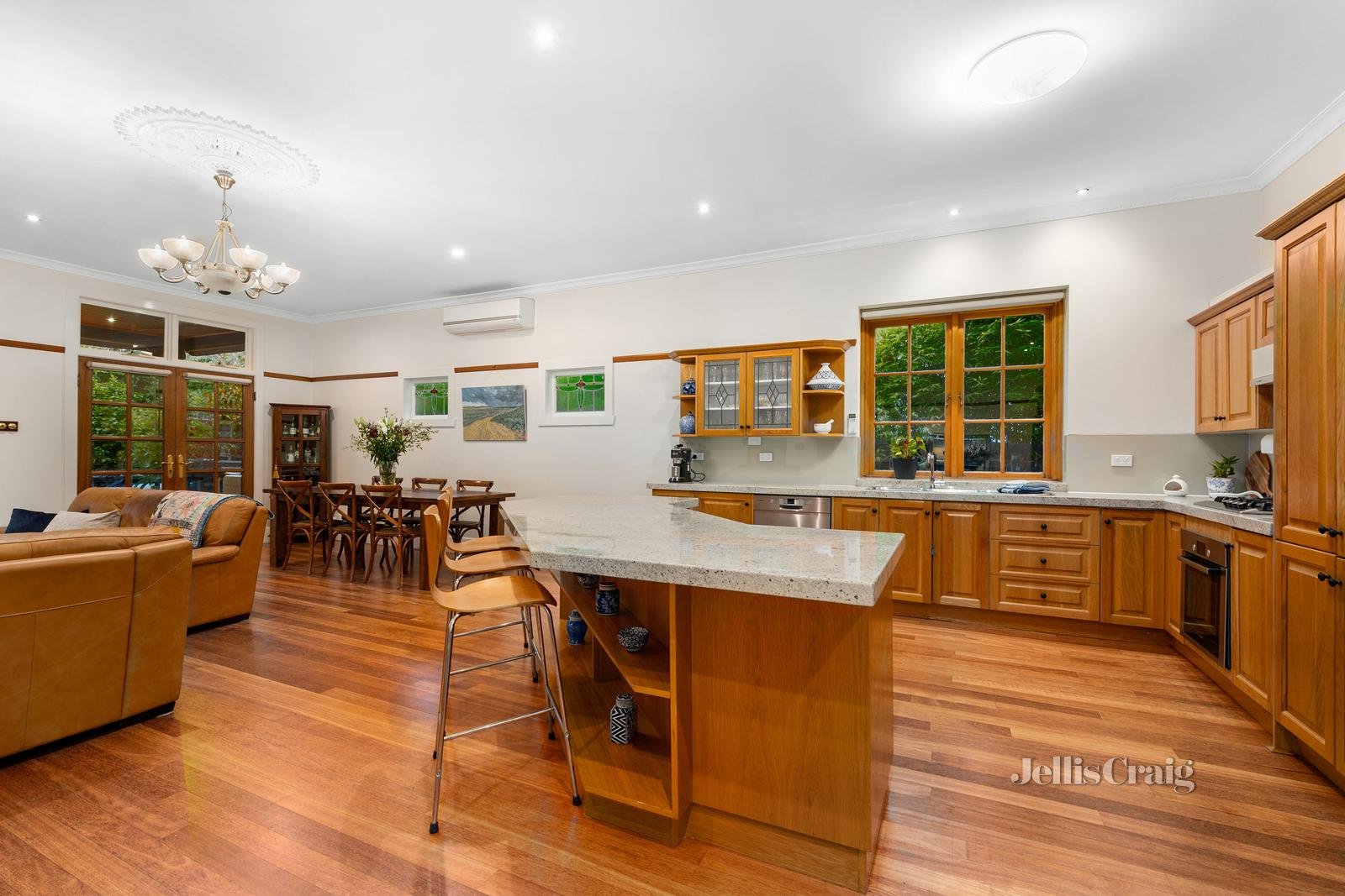 31 Pendle Street, Box Hill image 4