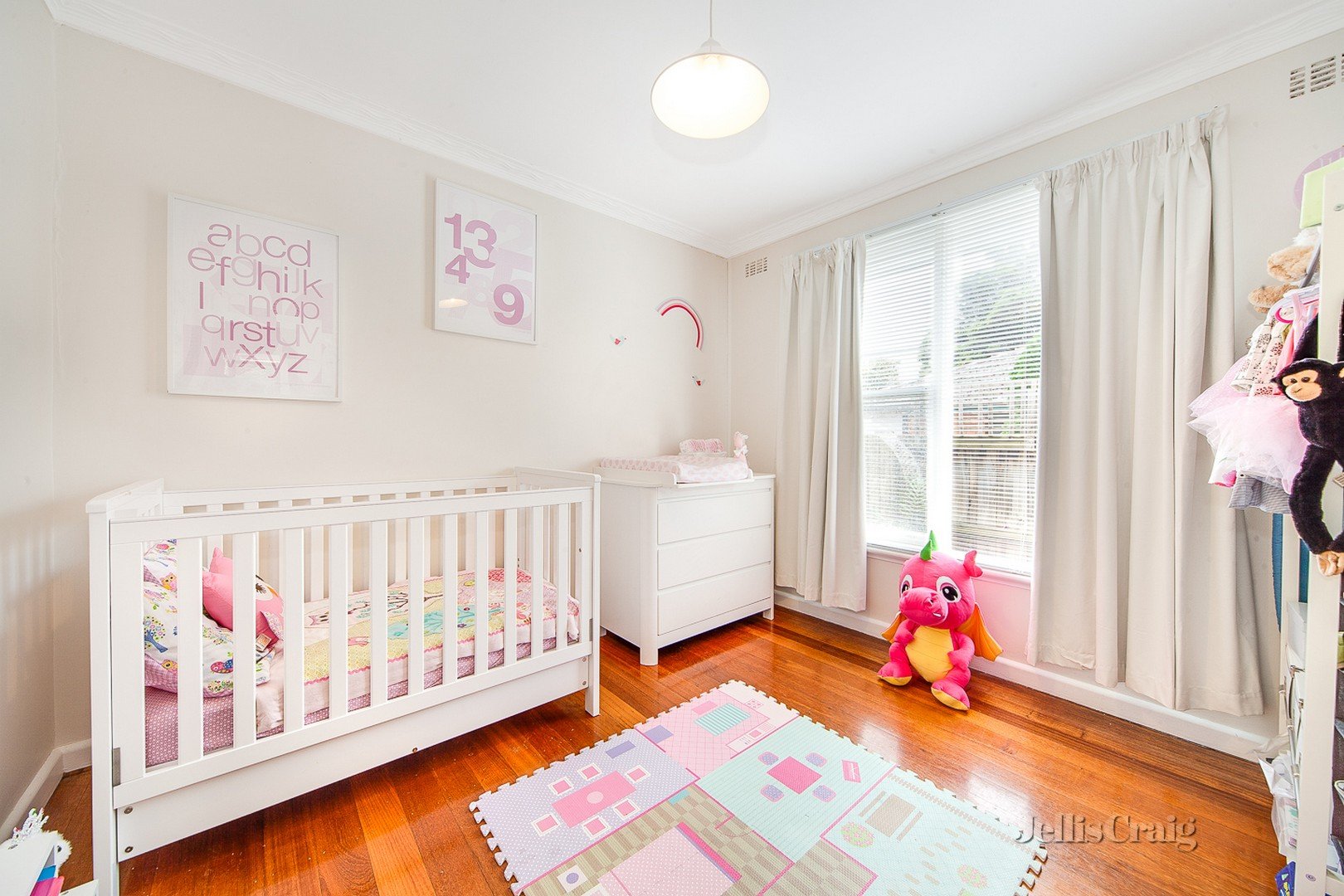 3/1 Peter Avenue, Parkdale image 2