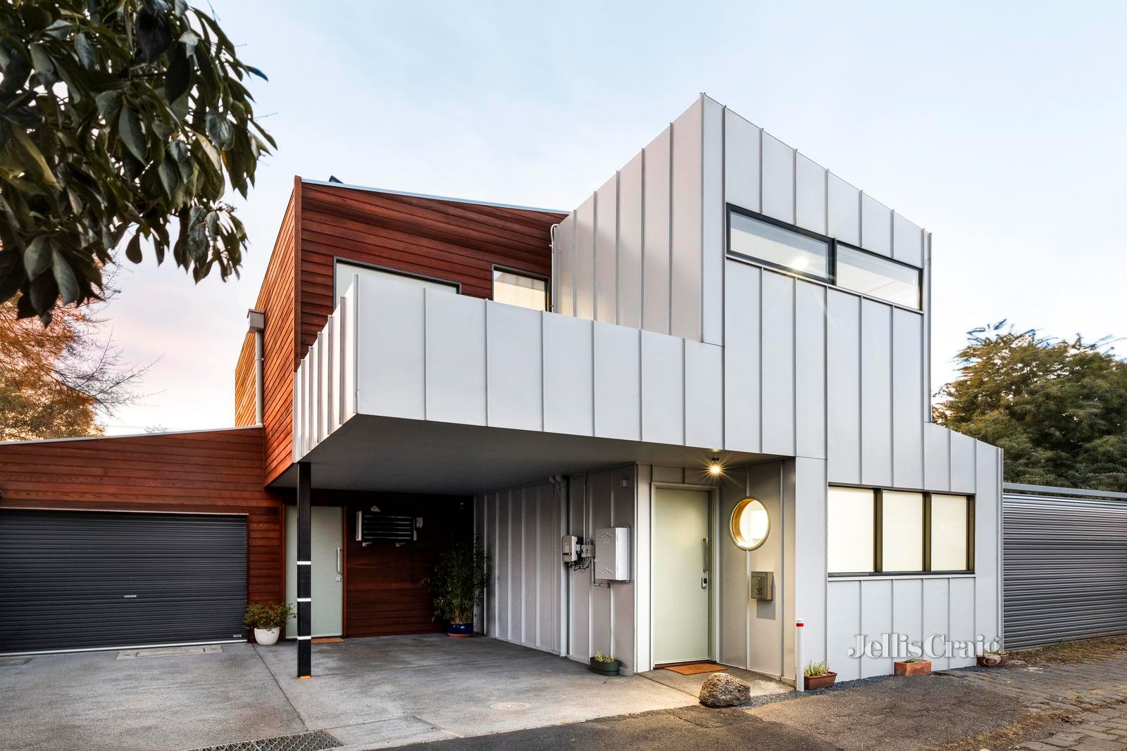 31 Quarrion Lane, Northcote image 1