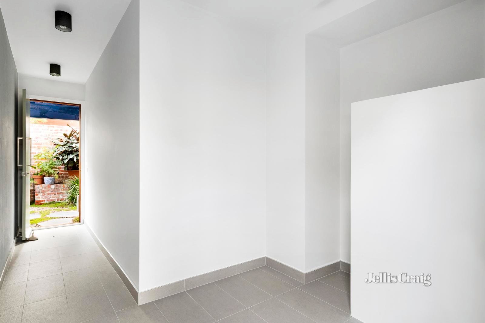 31 Quarrion Lane, Northcote image 19