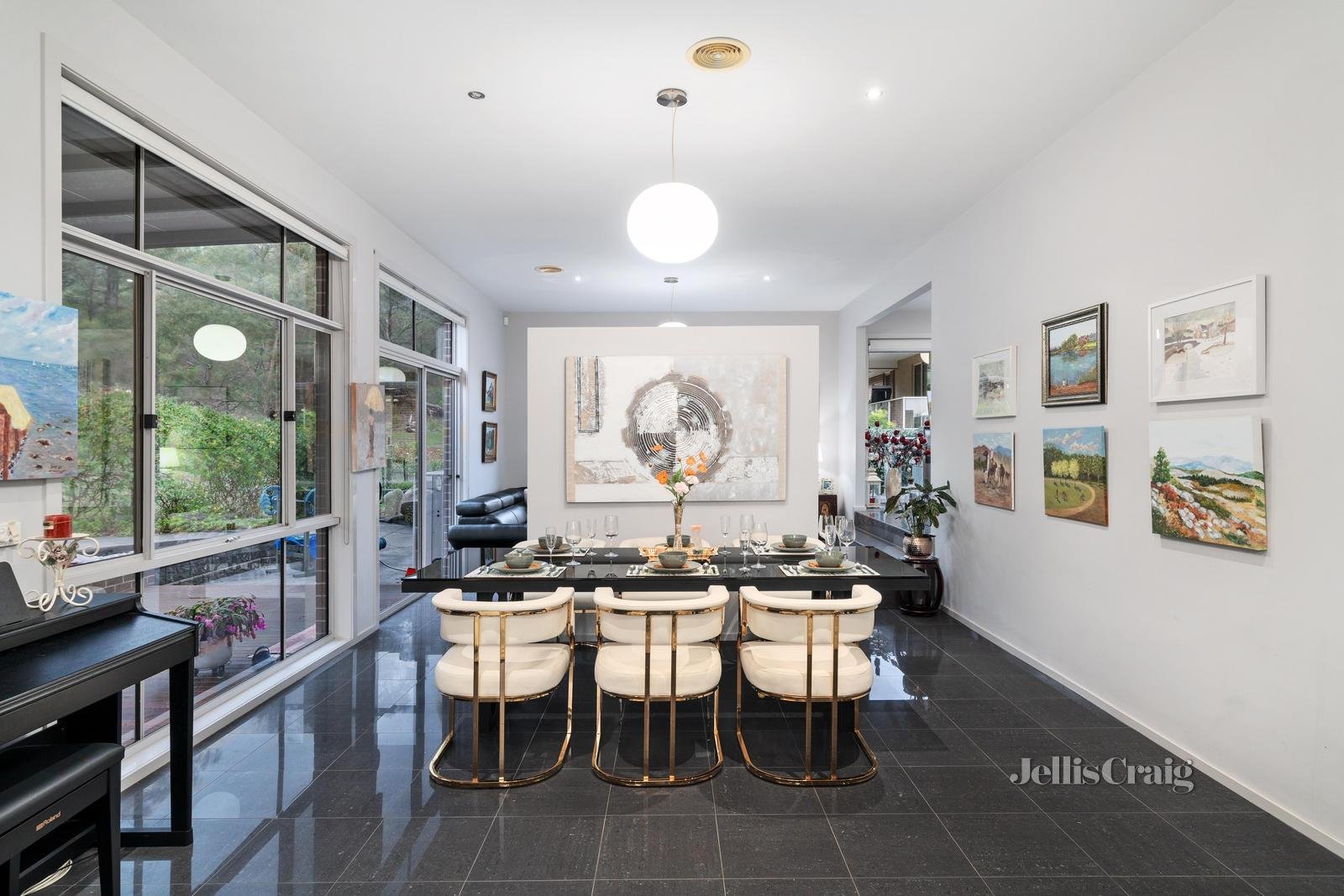 31 Reservoir Crescent, Rowville image 5