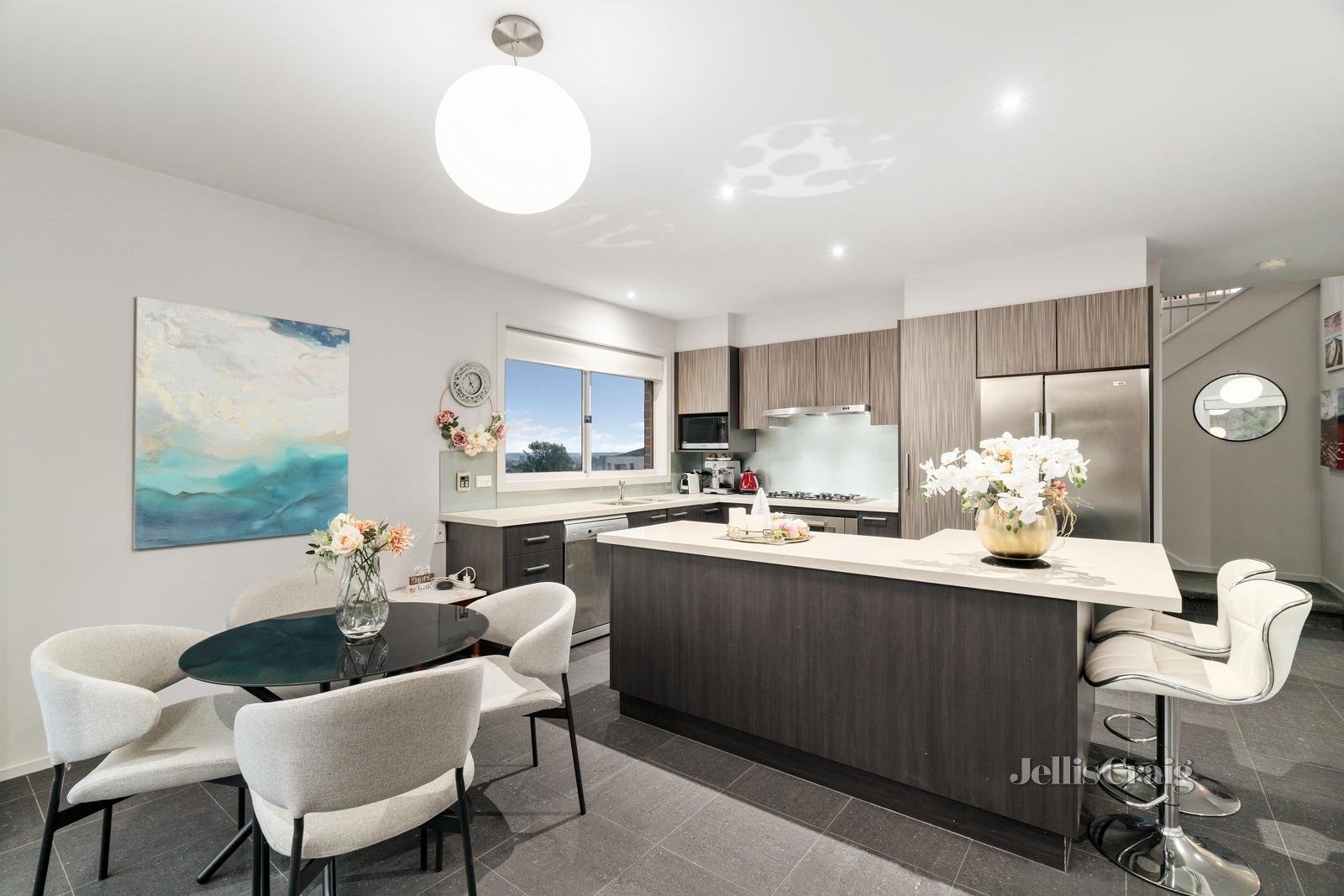 31 Reservoir Crescent, Rowville image 9