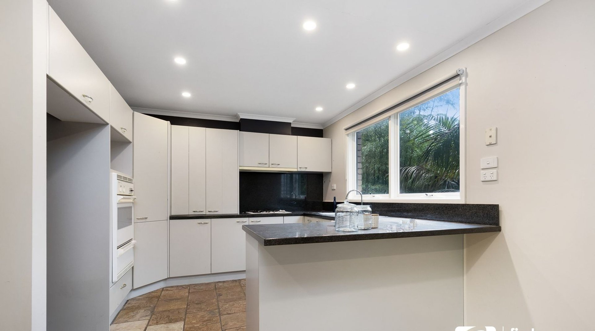31 Rolloway Rise, Chirnside Park image 3