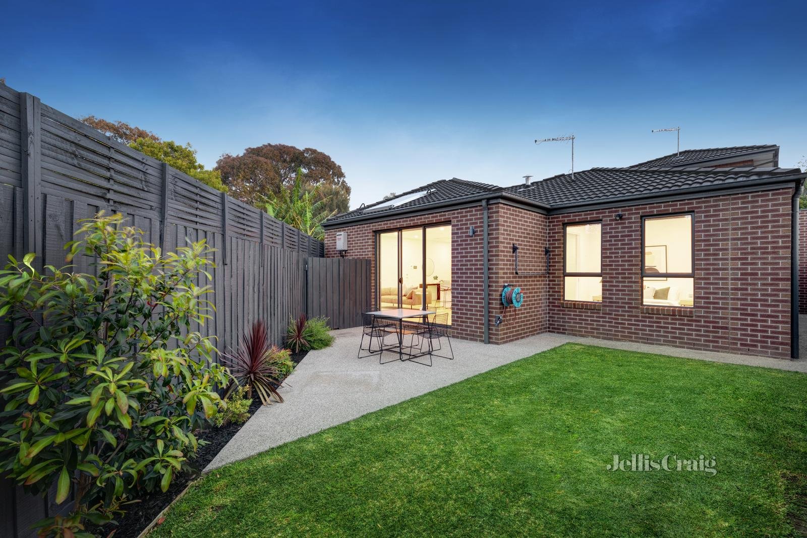 3/1 Romney Close, Moorabbin image 1