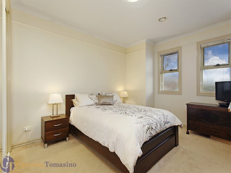 3/1 Rose Street, Altona image 3