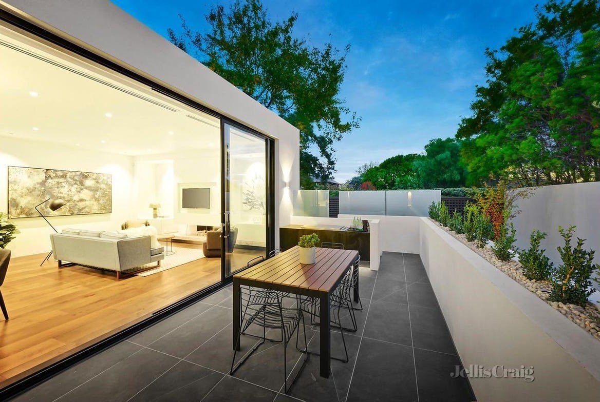 3/1 Roslyn Street, Brighton image 9