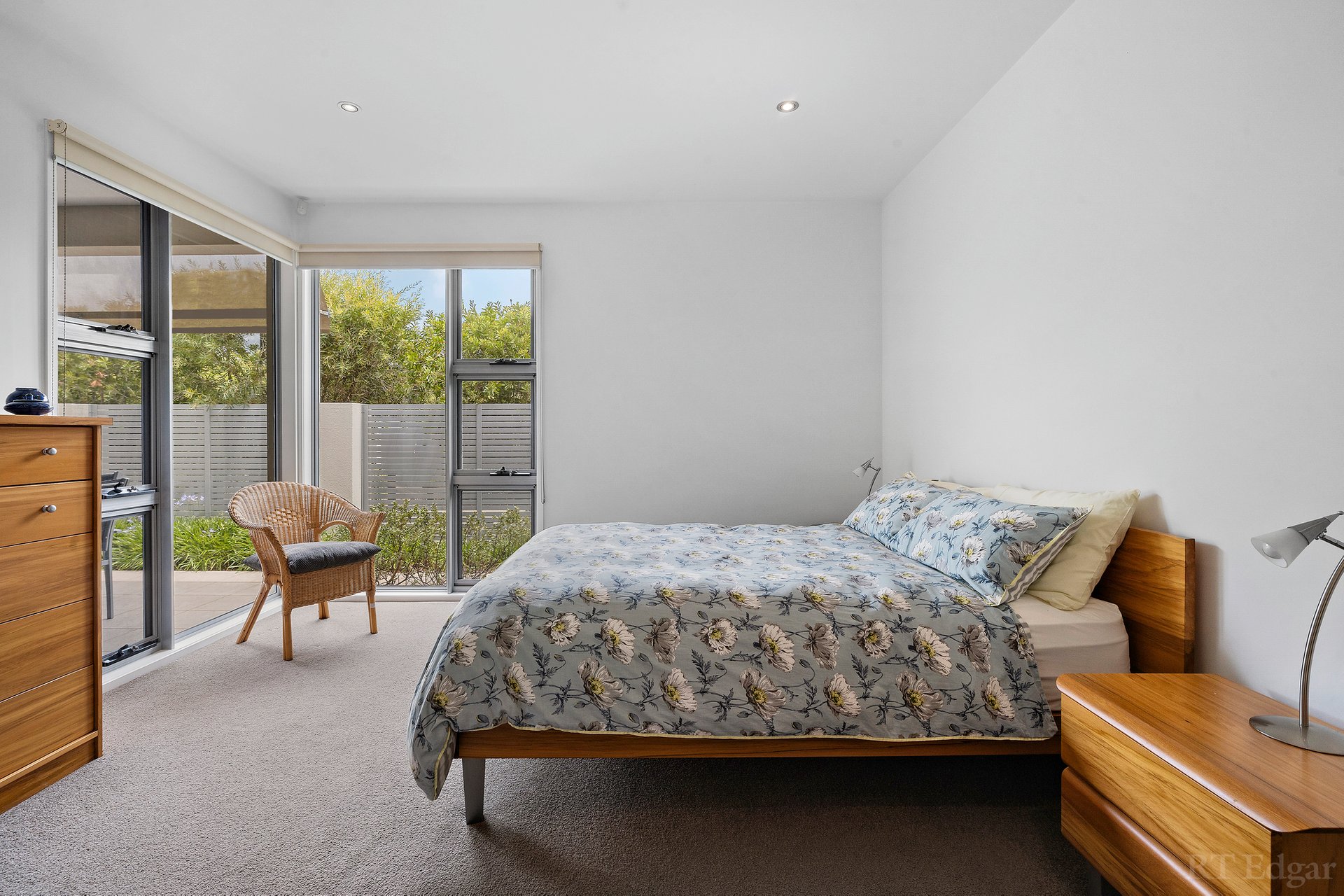 Property Gallery Thumbnail 6
