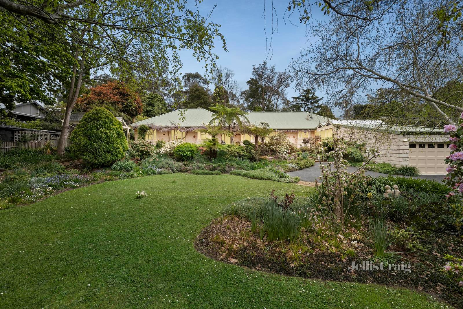 31 Spring Street, Mount Evelyn image 2