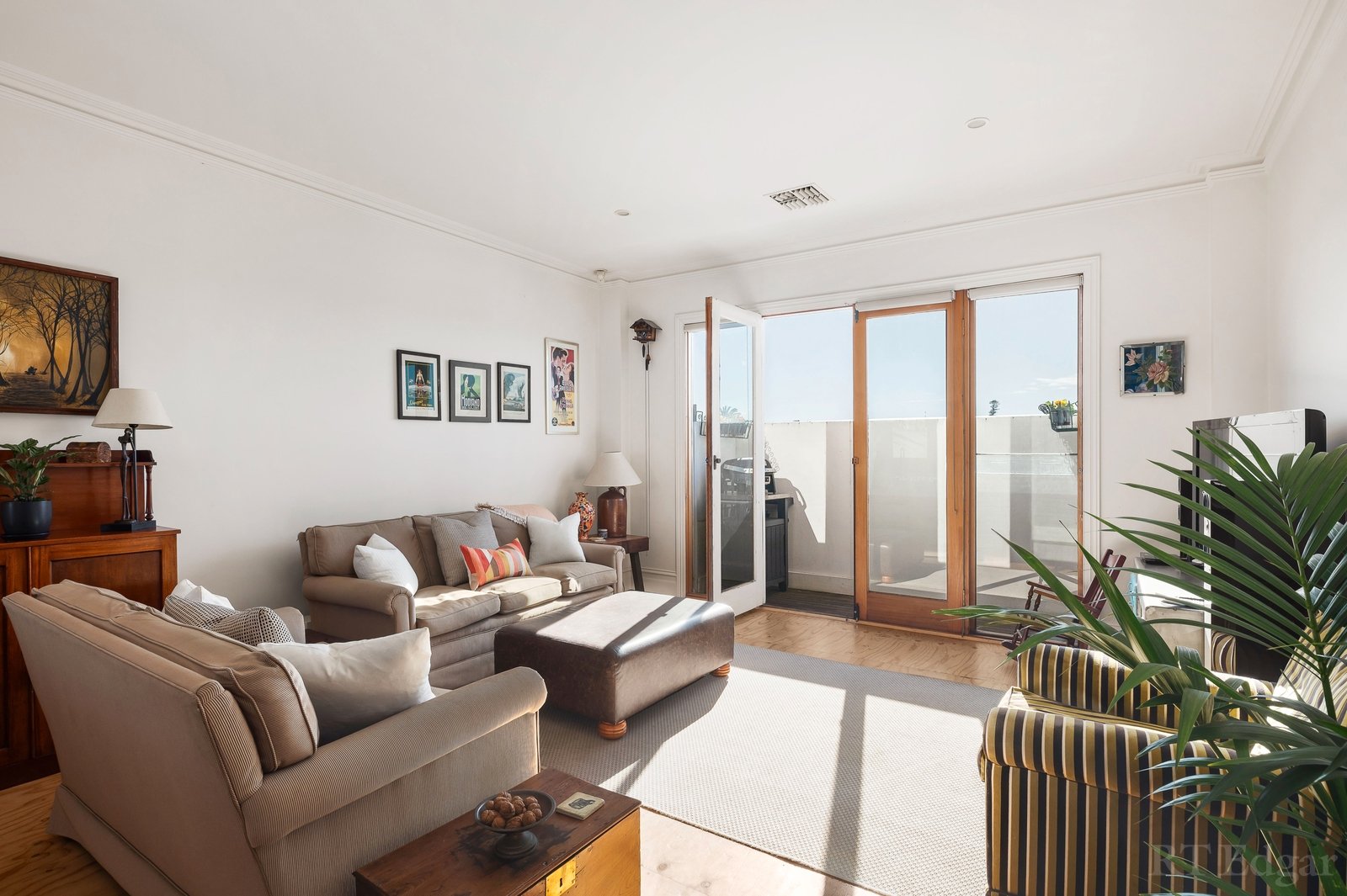 Property Gallery Thumbnail 6