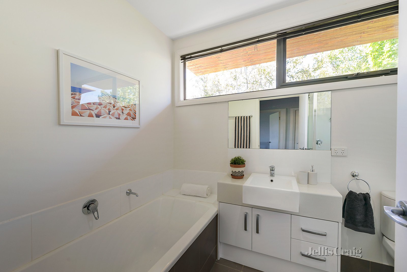 3/1 Stortford Avenue, Ivanhoe image 7