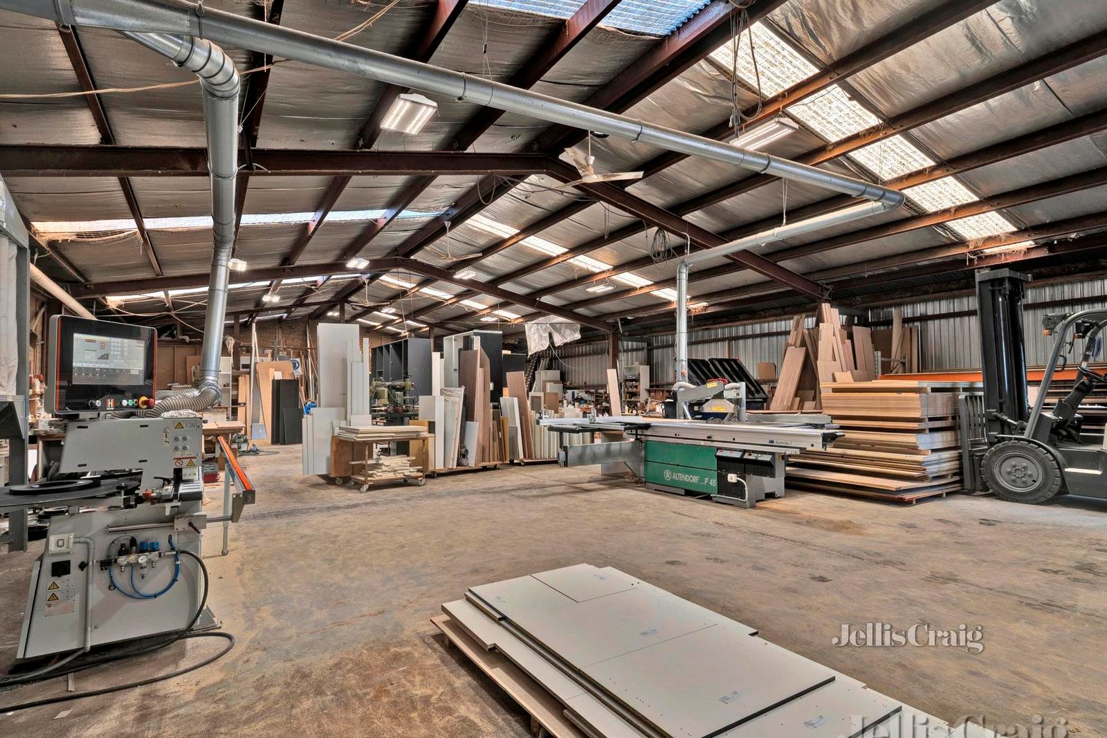 31 Susan Street, Eltham image 3