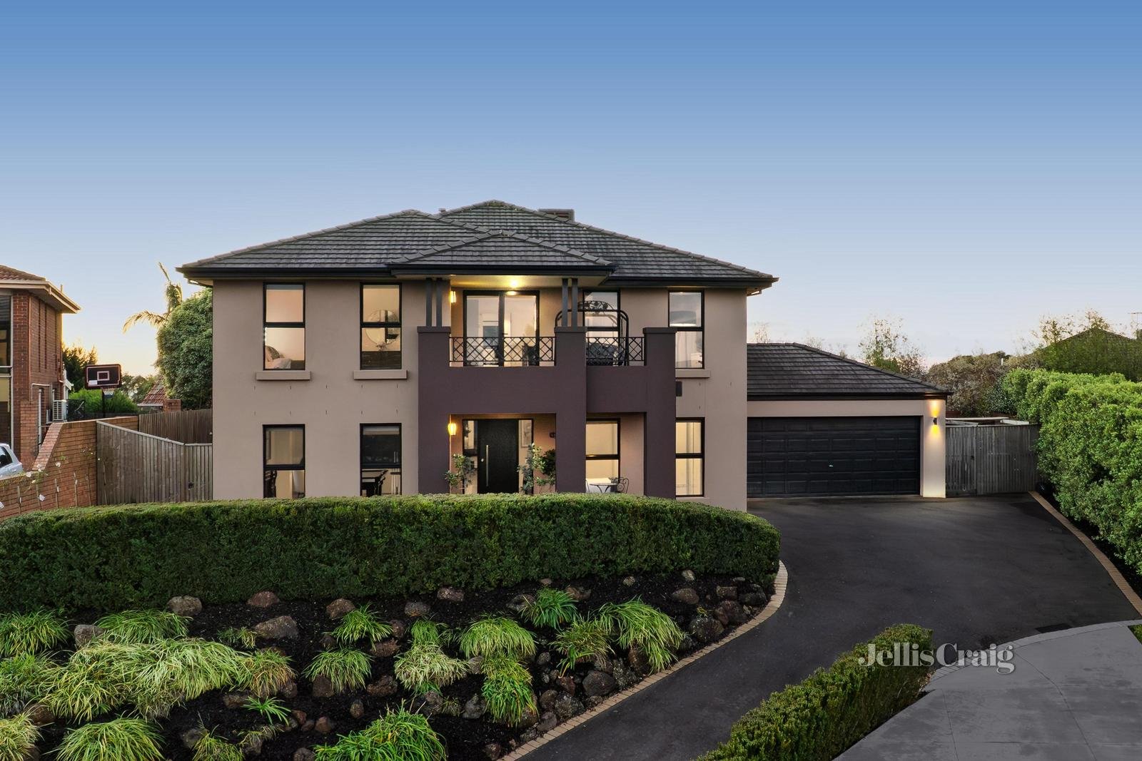 31 Tanbridge Way, Warranwood image 1