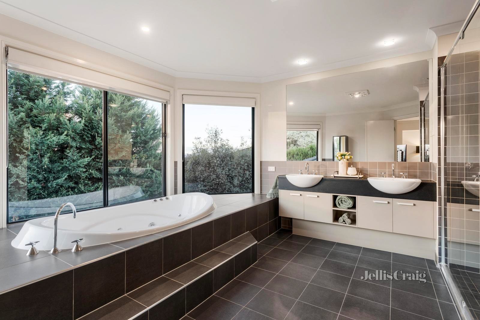 31 Tanbridge Way, Warranwood image 18
