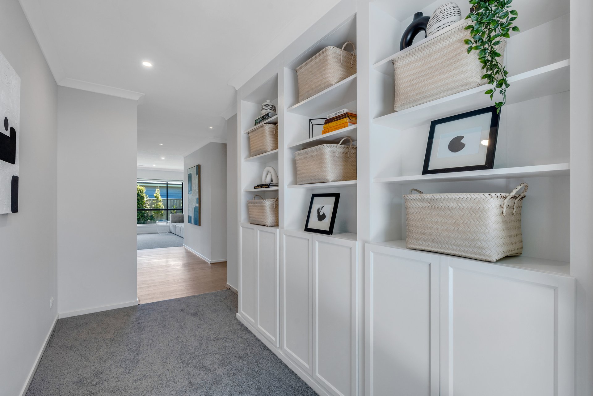 Property Gallery Thumbnail 6