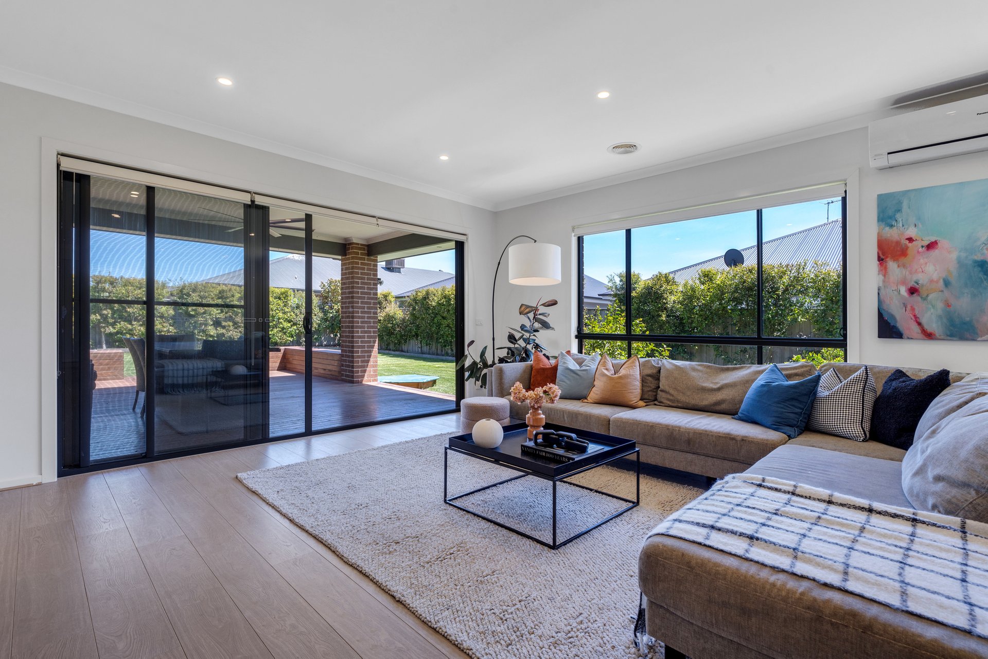 Property Gallery Thumbnail 12