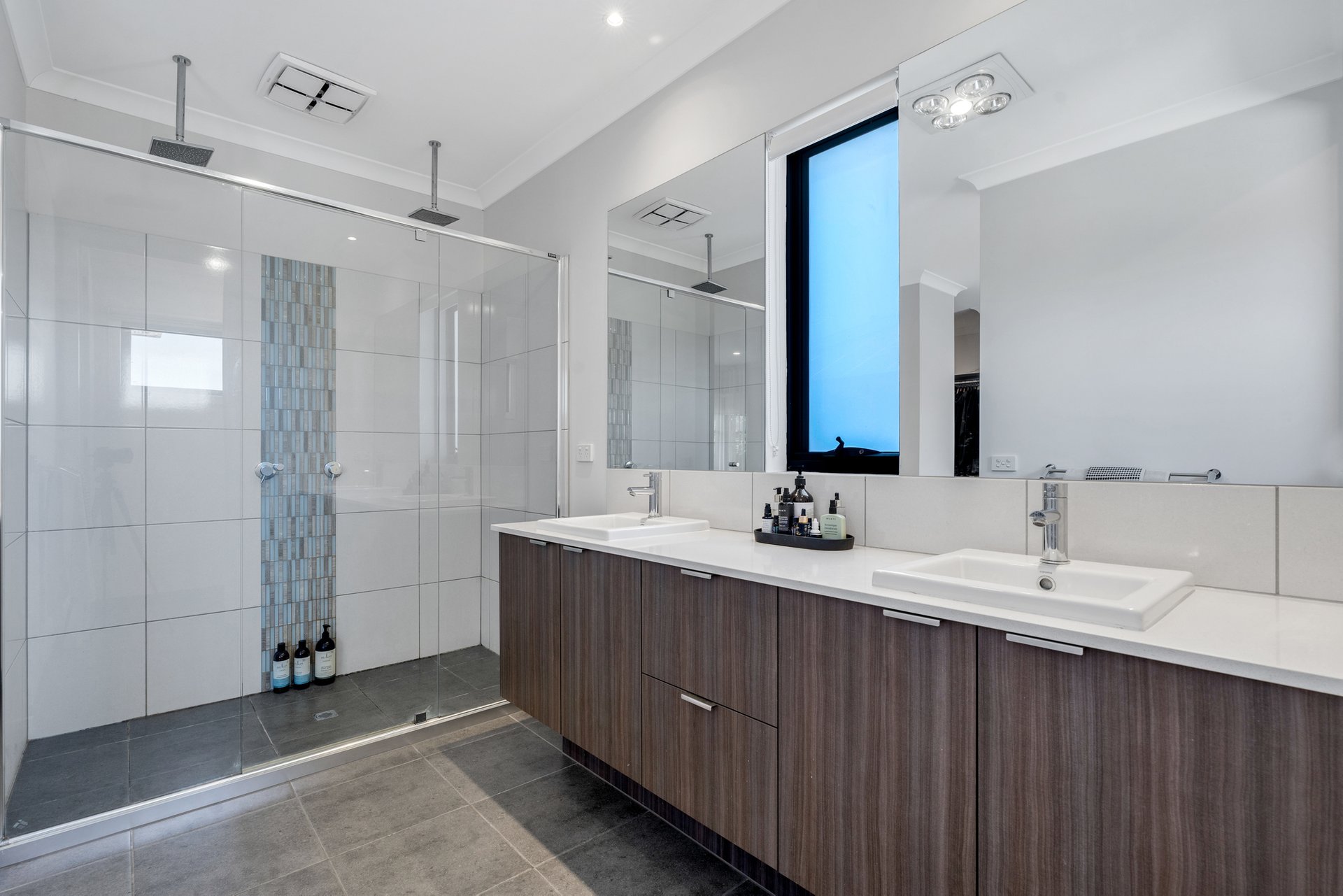 Property Gallery Thumbnail 15
