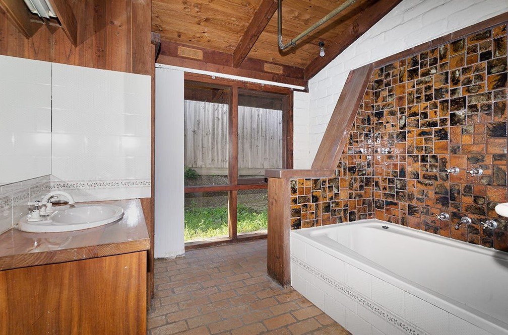 Property Gallery Thumbnail 6