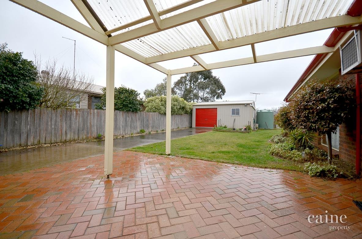 31 Towong Street, Alfredton image 16