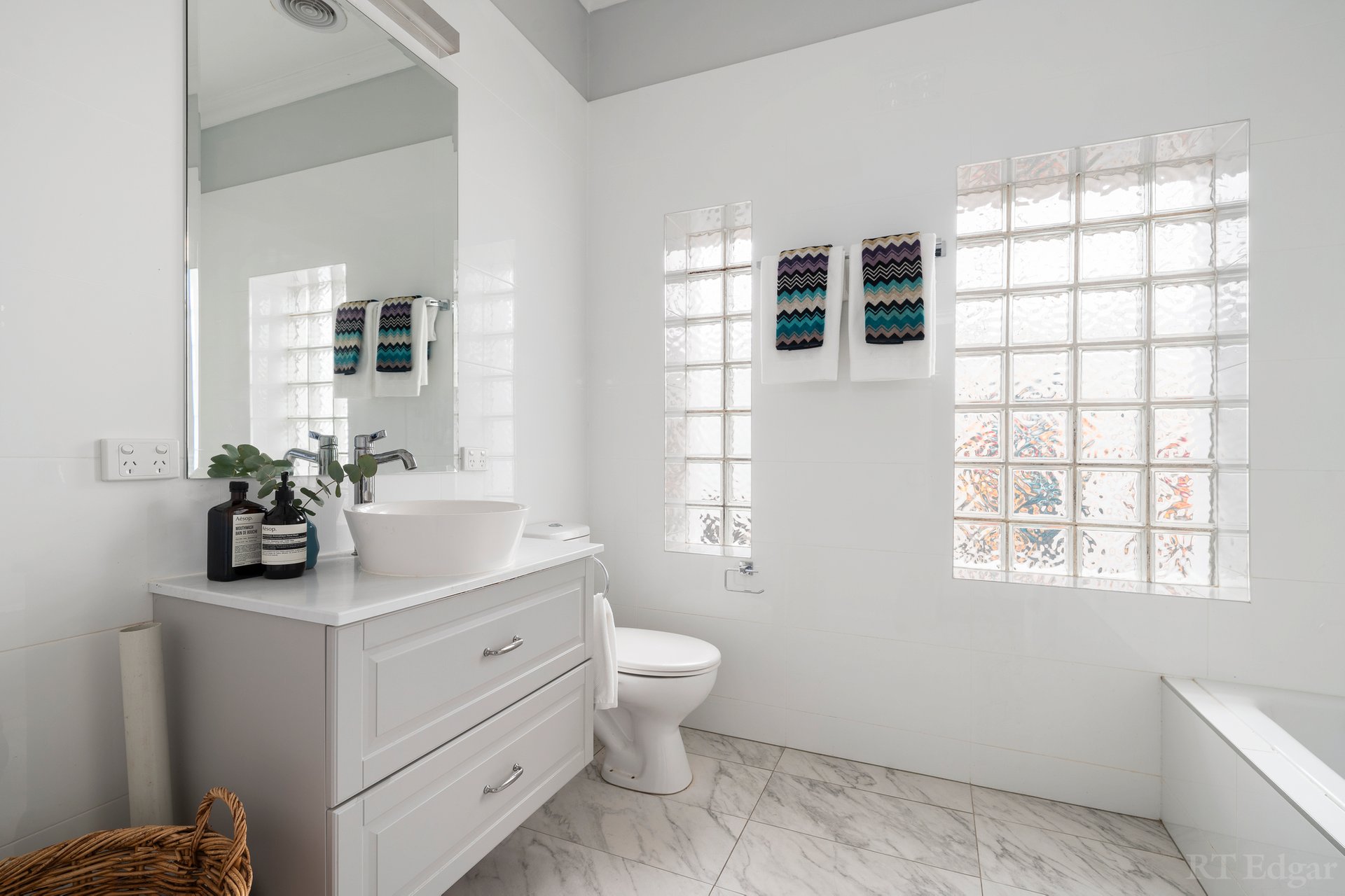 Property Gallery Thumbnail 10