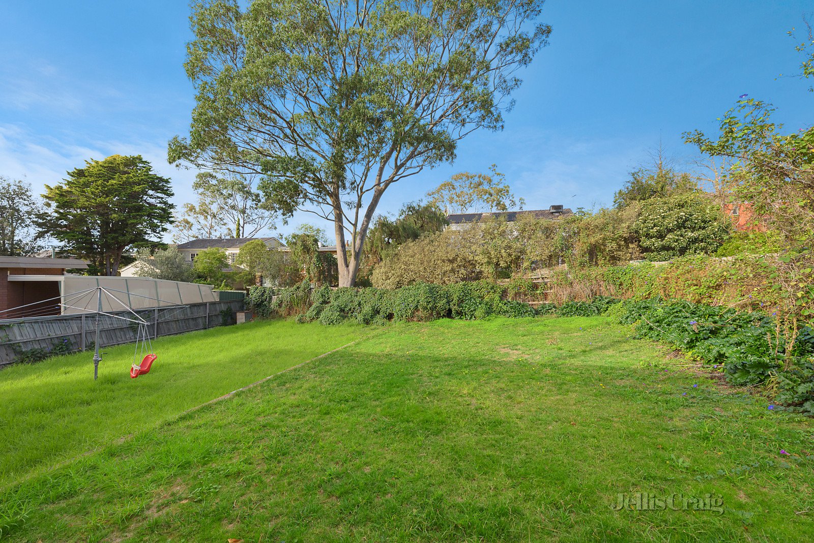 31 Viewhill Road, Balwyn North image 6