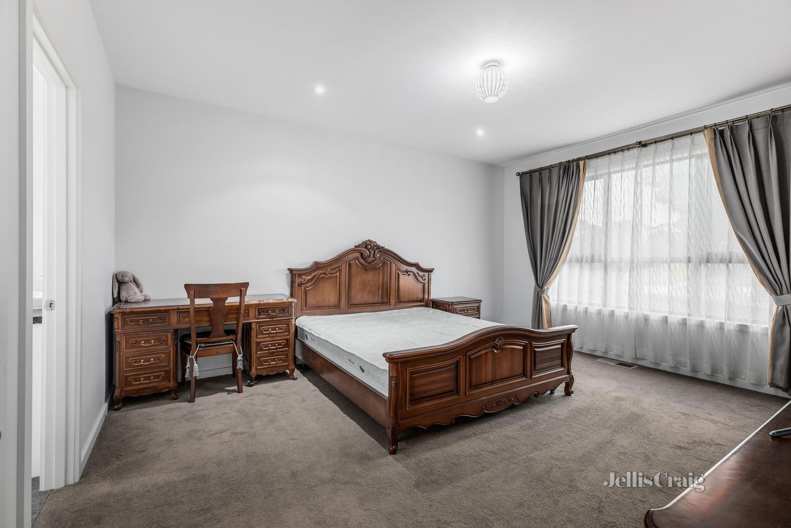 31 Wetherby Road, Doncaster image 5