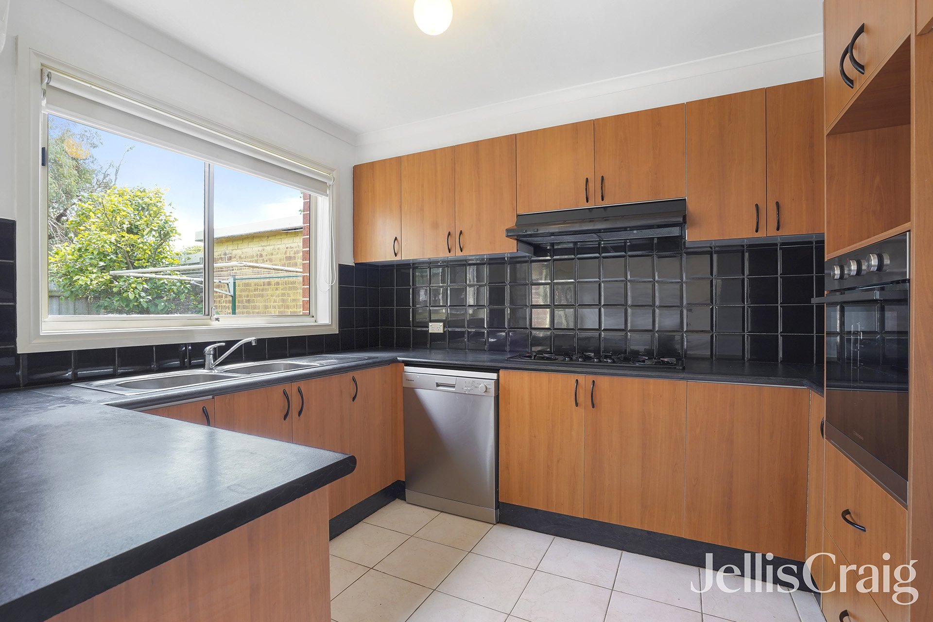 3/1 Woods Avenue, Mordialloc image 5