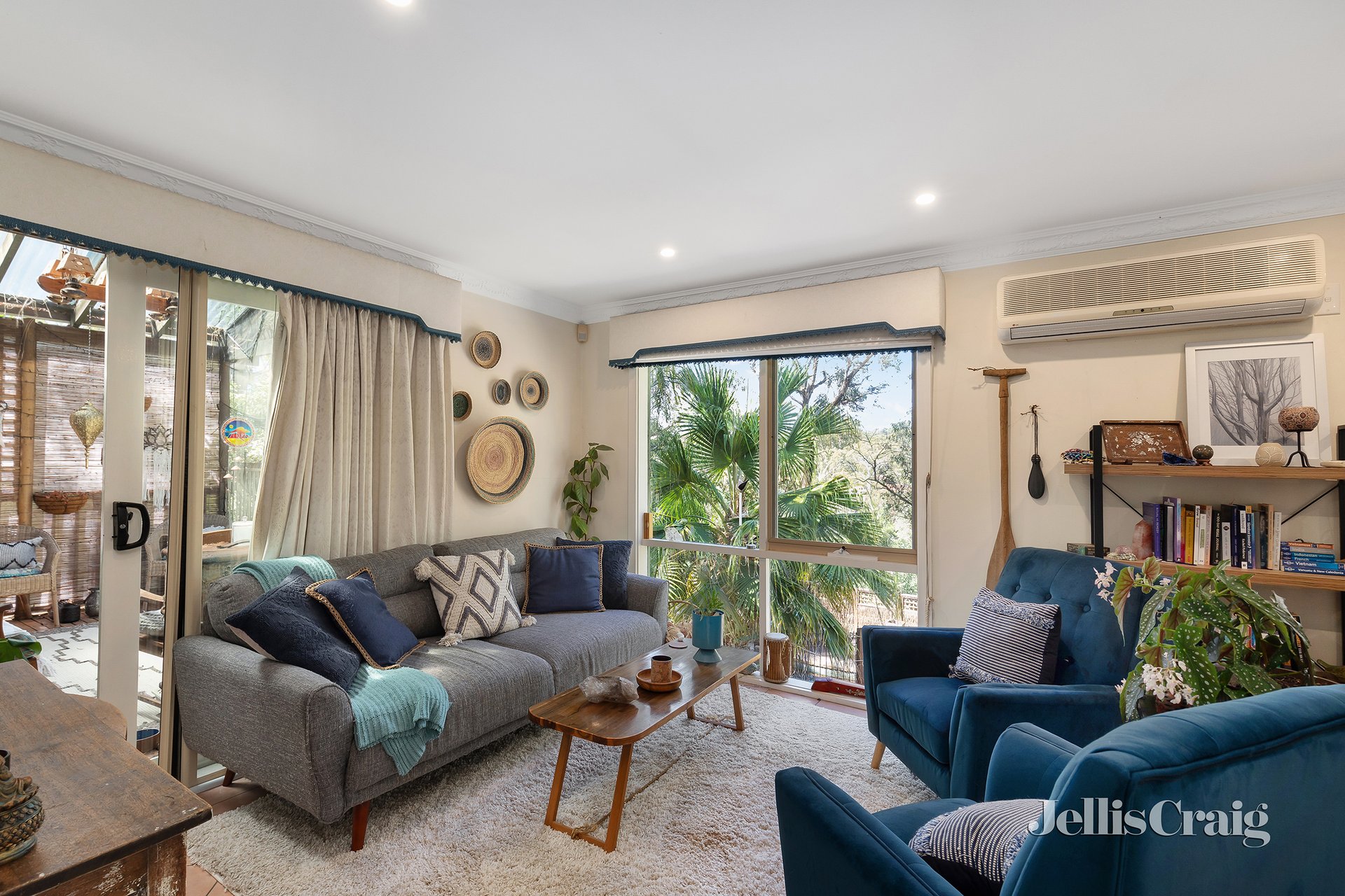 31 Wycliffe Crescent, Eltham image 3