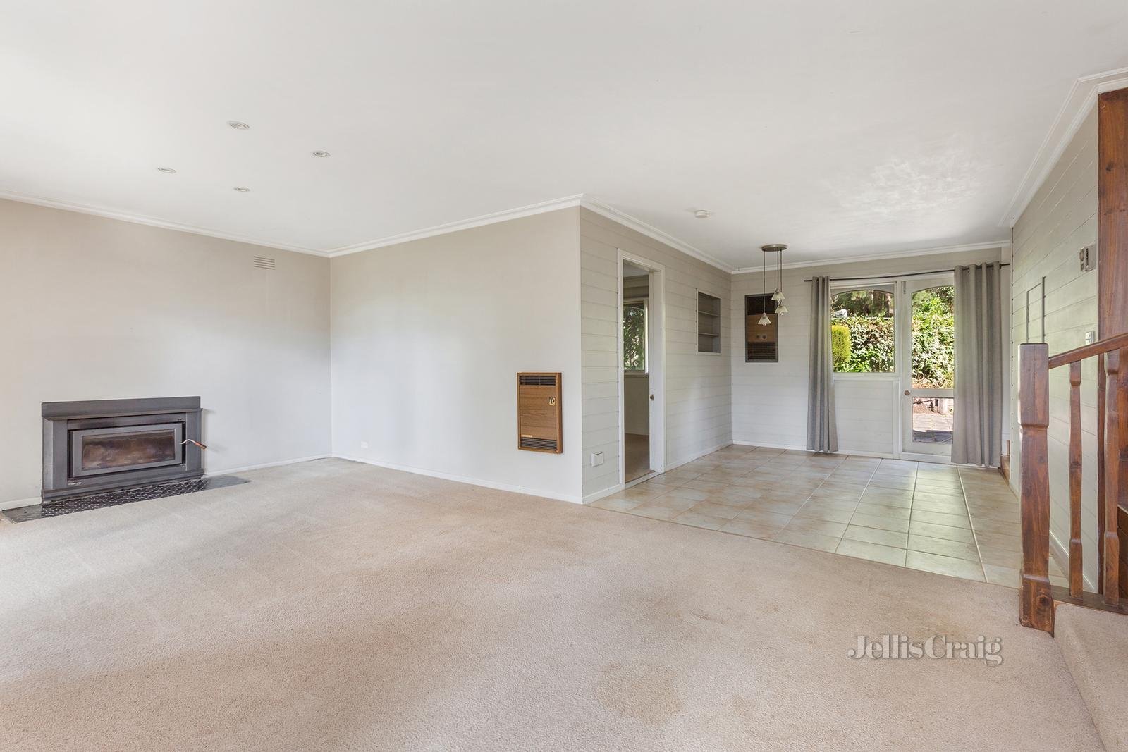 310 Ashbourne Road, Woodend image 10