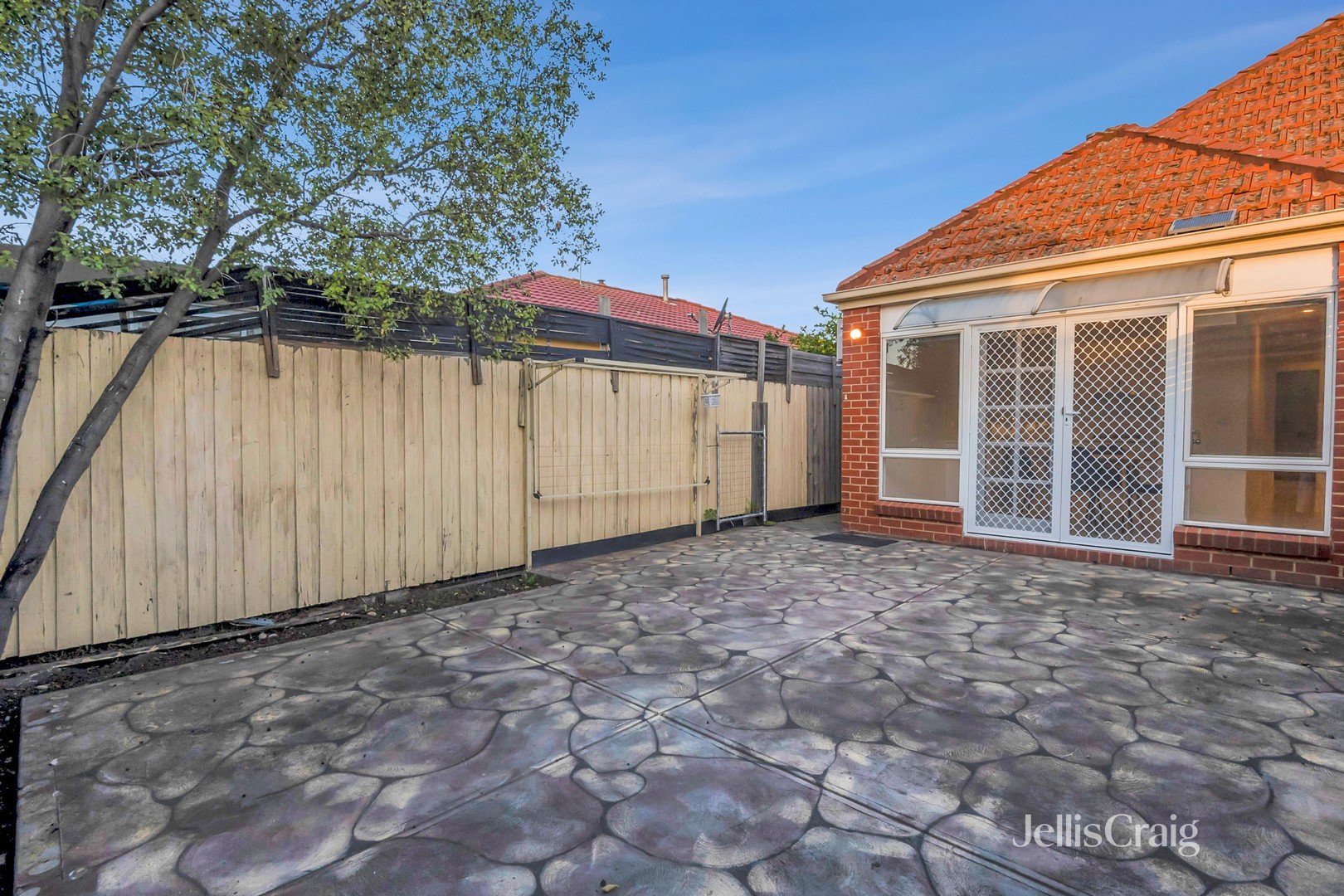 3/10 Banksia Grove, Tullamarine image 12