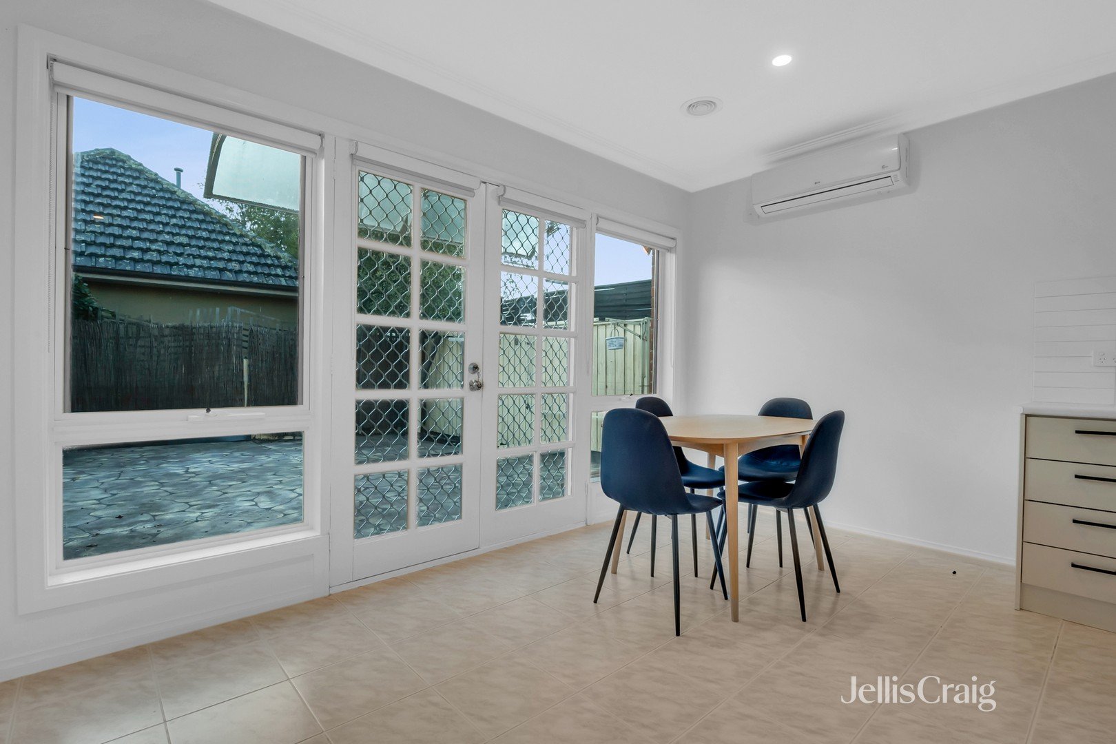 3/10 Banksia Grove, Tullamarine image 4