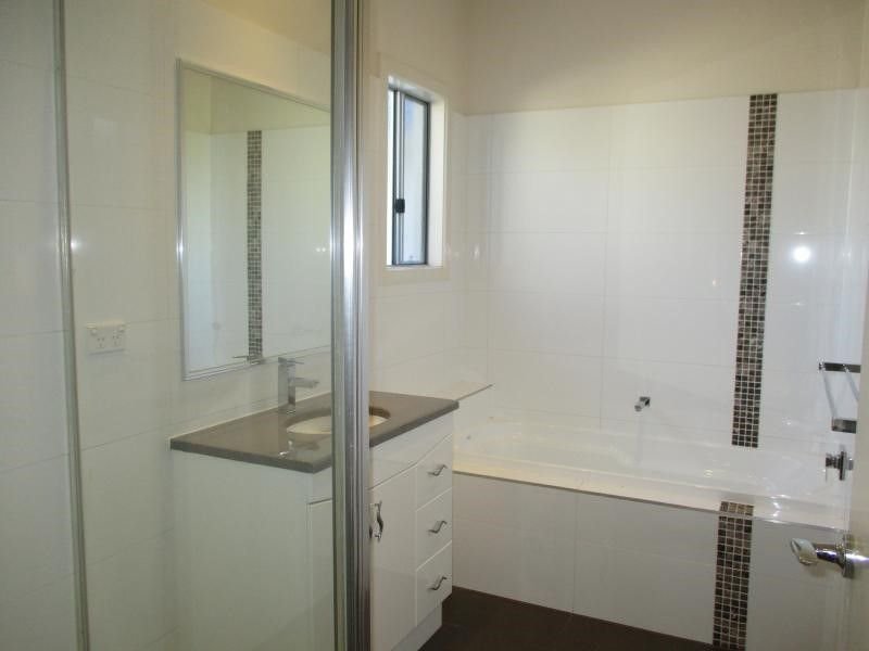 3/10 Blair Street, Bentleigh image 8