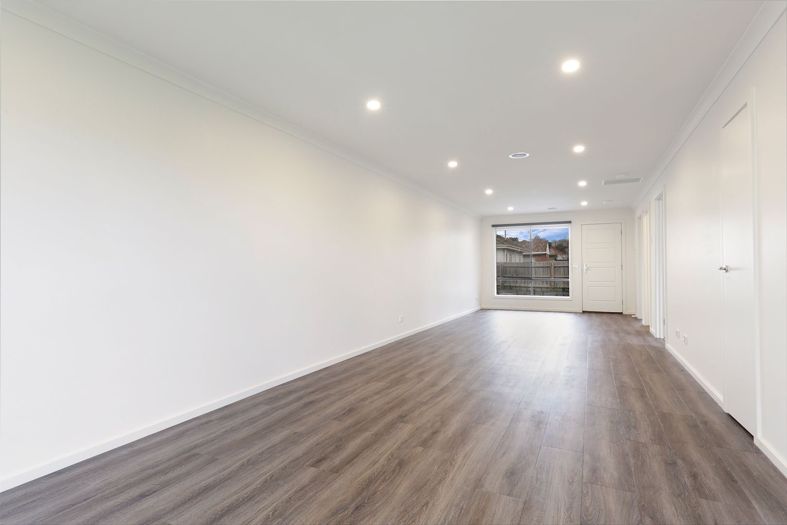 3/10 Burden Street, Springvale image 2