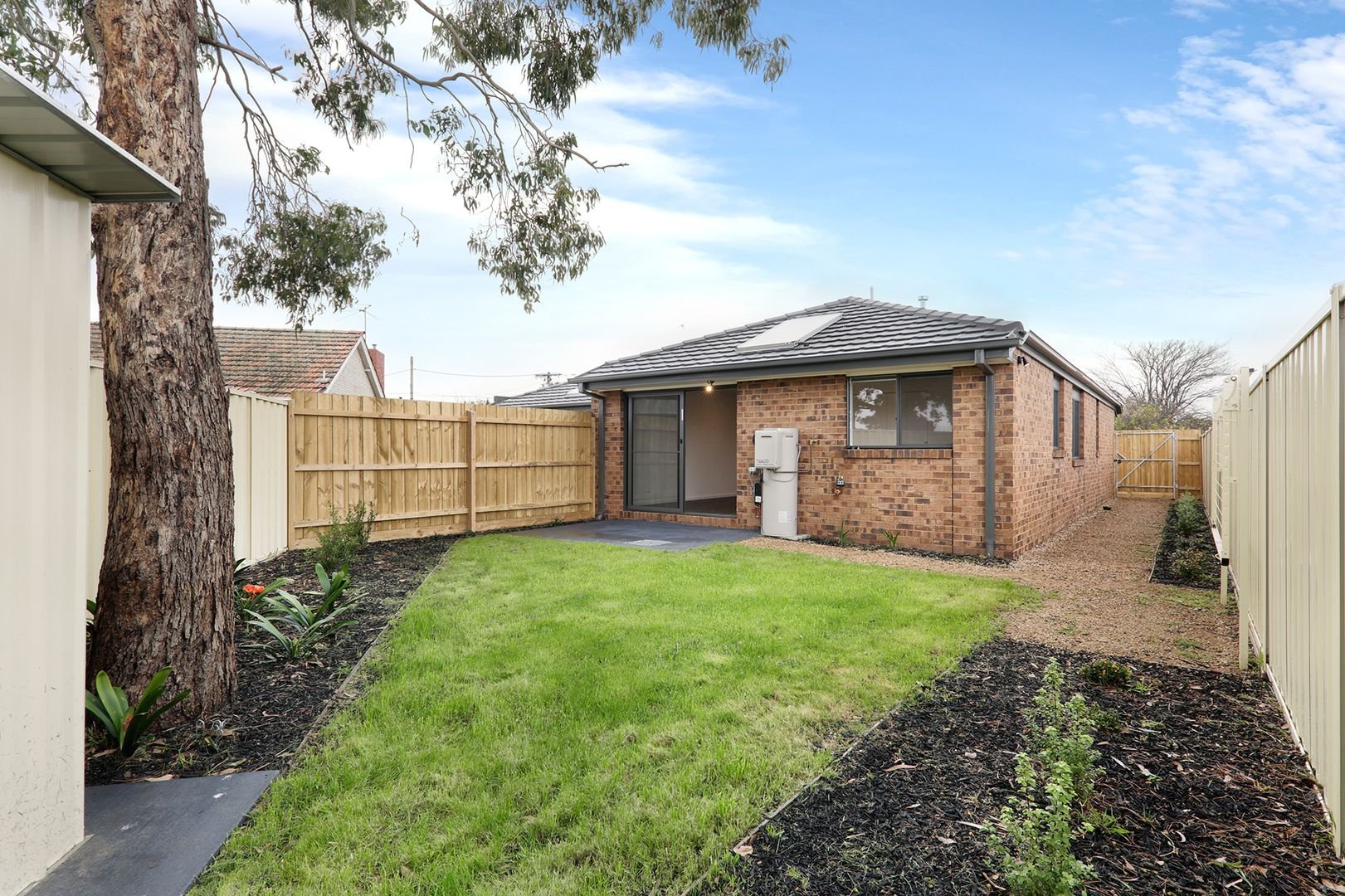3/10 Burden Street, Springvale image 8