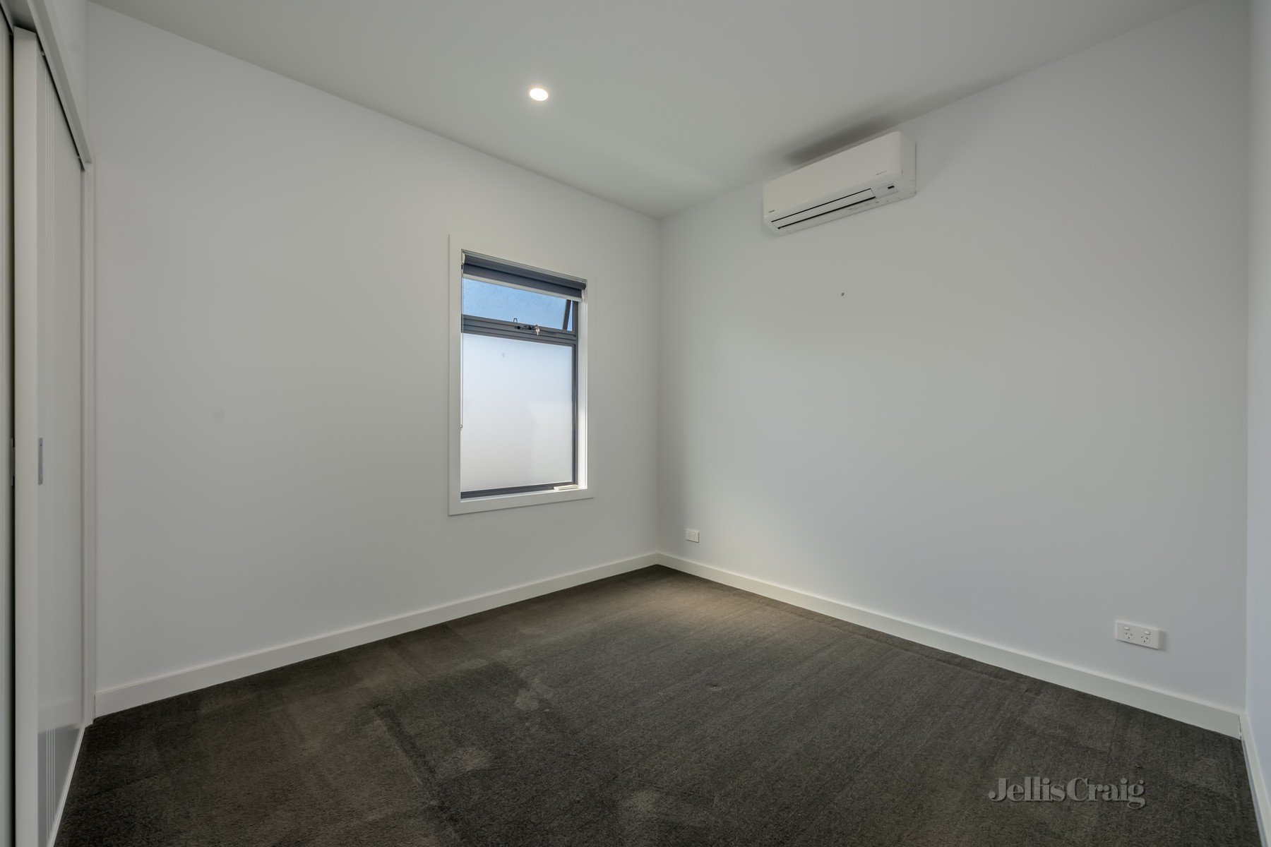 3/10 Cash Street, Kingsbury image 4