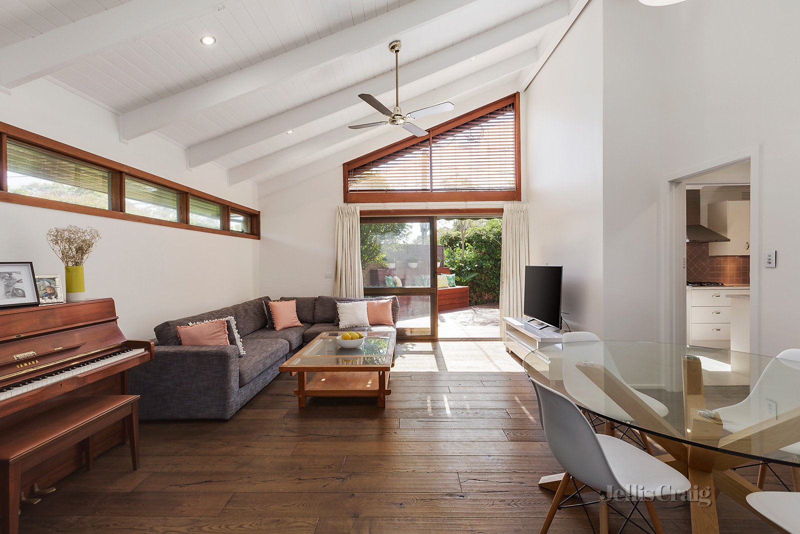 3/10 Church Street, Beaumaris image 1