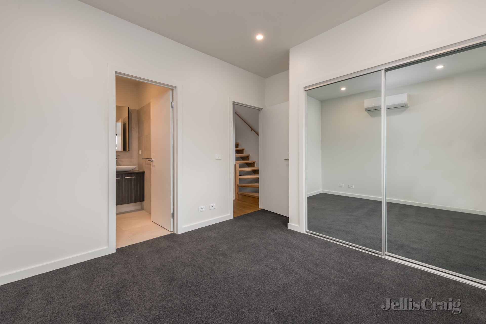 3/10 Davies Street, Brunswick image 3