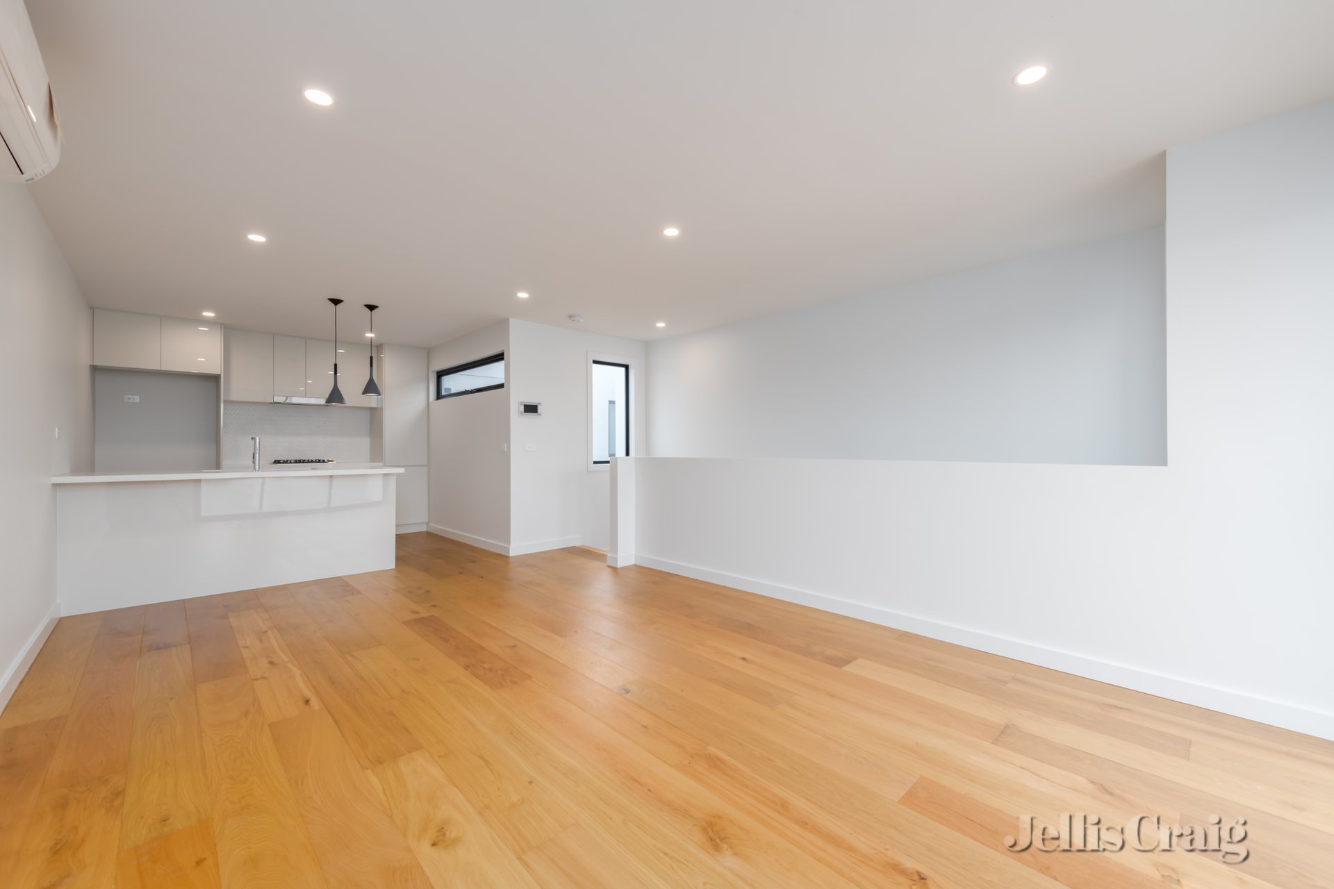 3/10 Davies Street, Brunswick image 1