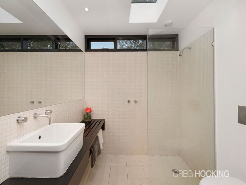 310 Esplanade East, Port Melbourne image 5