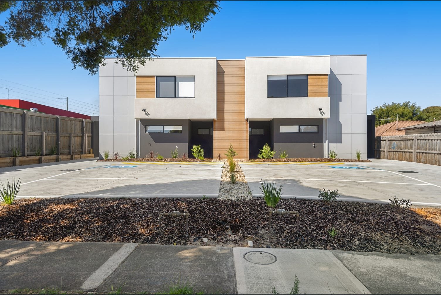 3 / 10 Government Road FRANKSTON