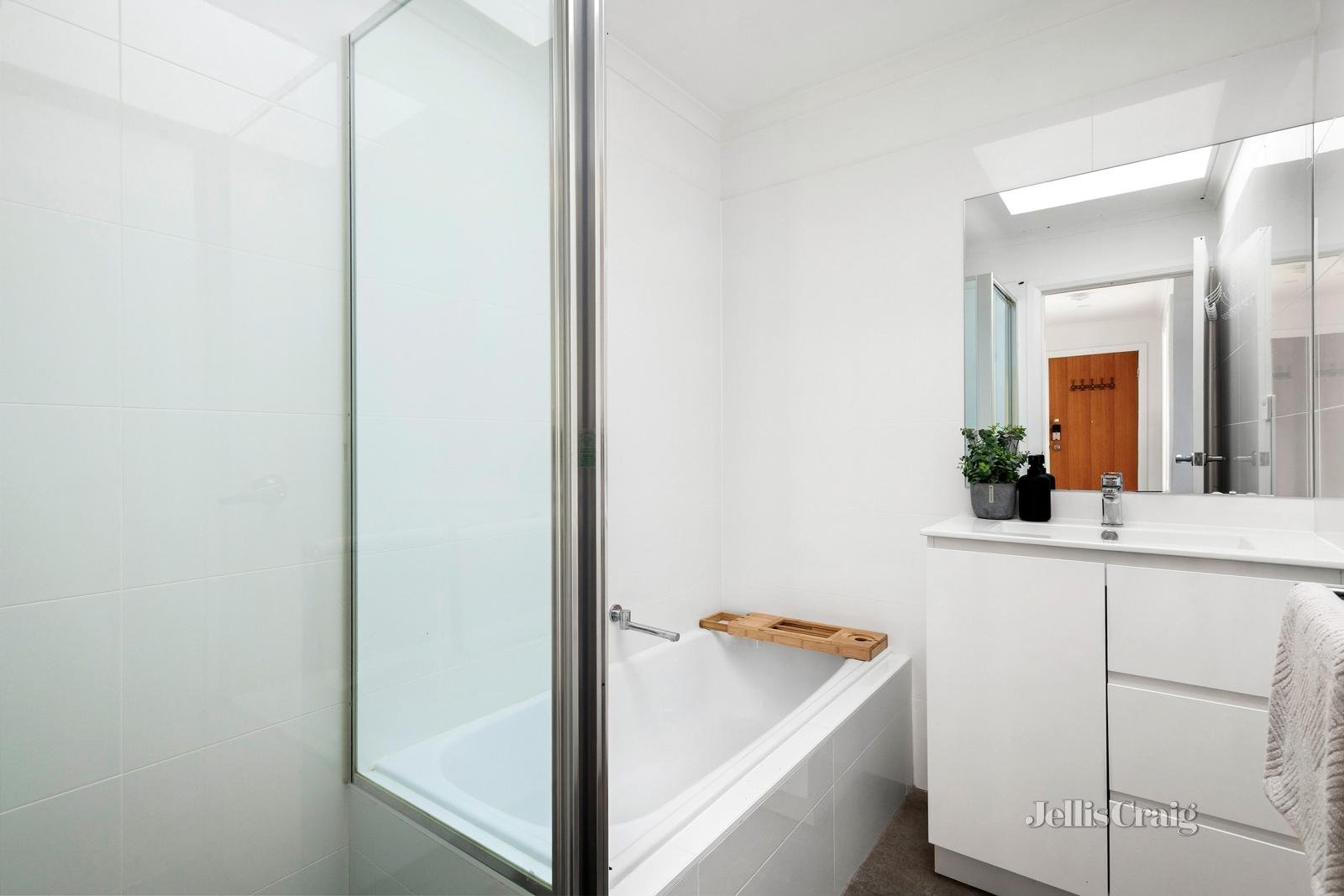 3/10 Higham Street, Cheltenham image 14