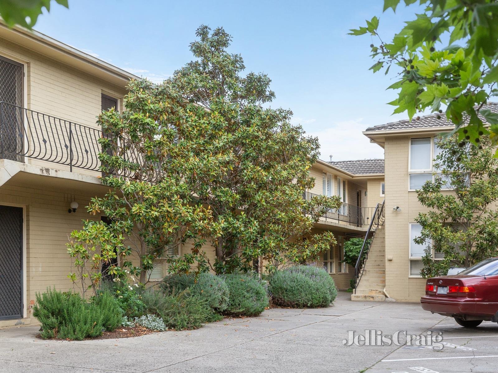 3/10 Highbury Grove, Prahran image 1