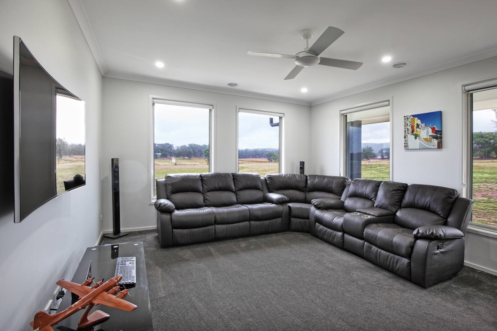 Property Gallery Thumbnail 11