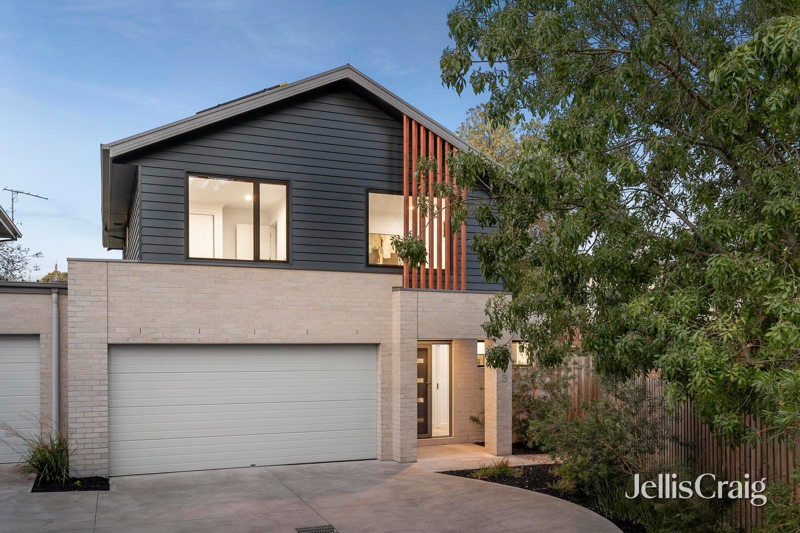 3/10 McKay Court, Ringwood image 1