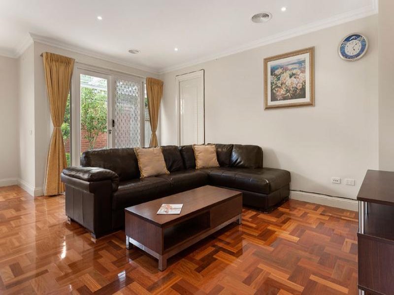 3/10 Yerrin Street, Balwyn image 2