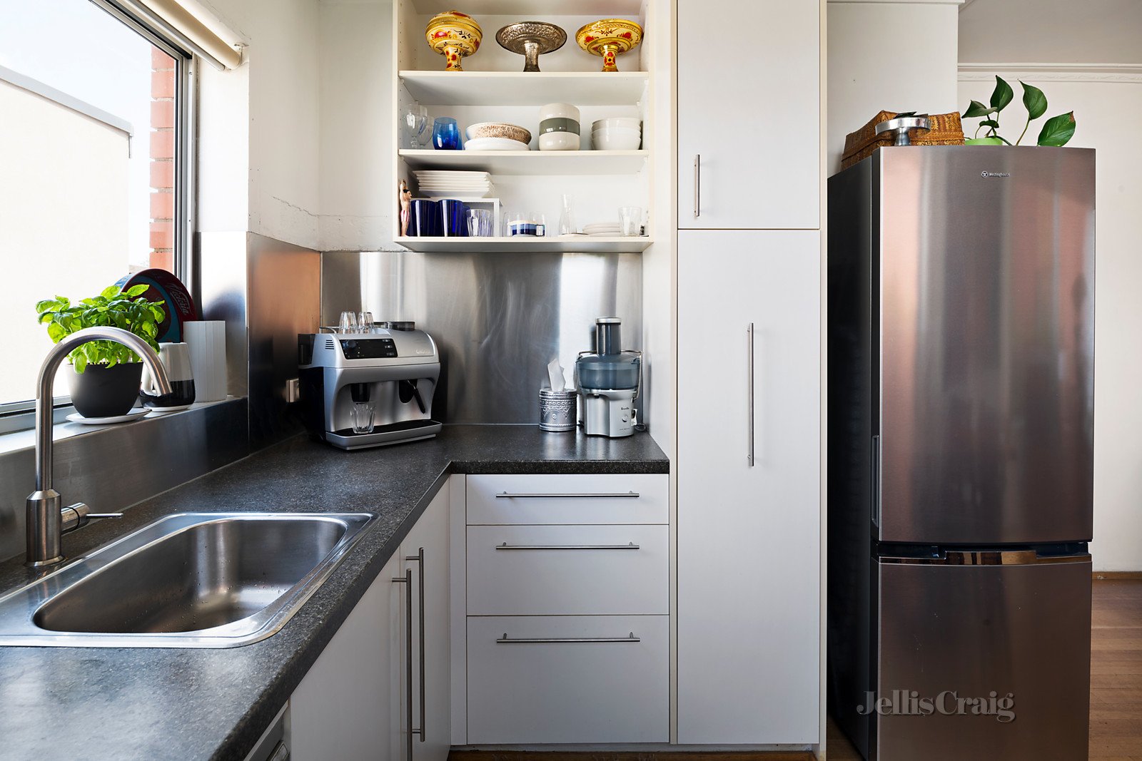 3/100 Easey Street, Collingwood image 3