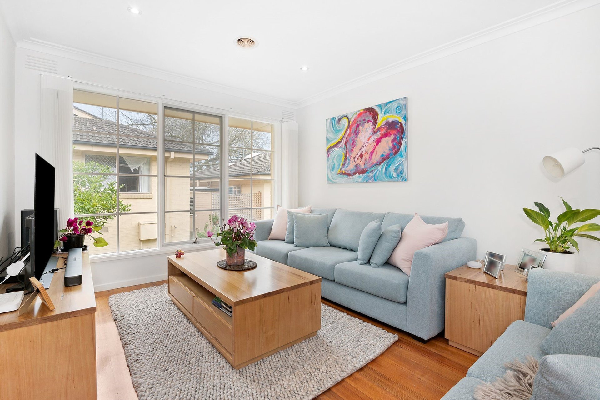 3/100 Windsor Crescent, Surrey&nbsp;Hills image 1