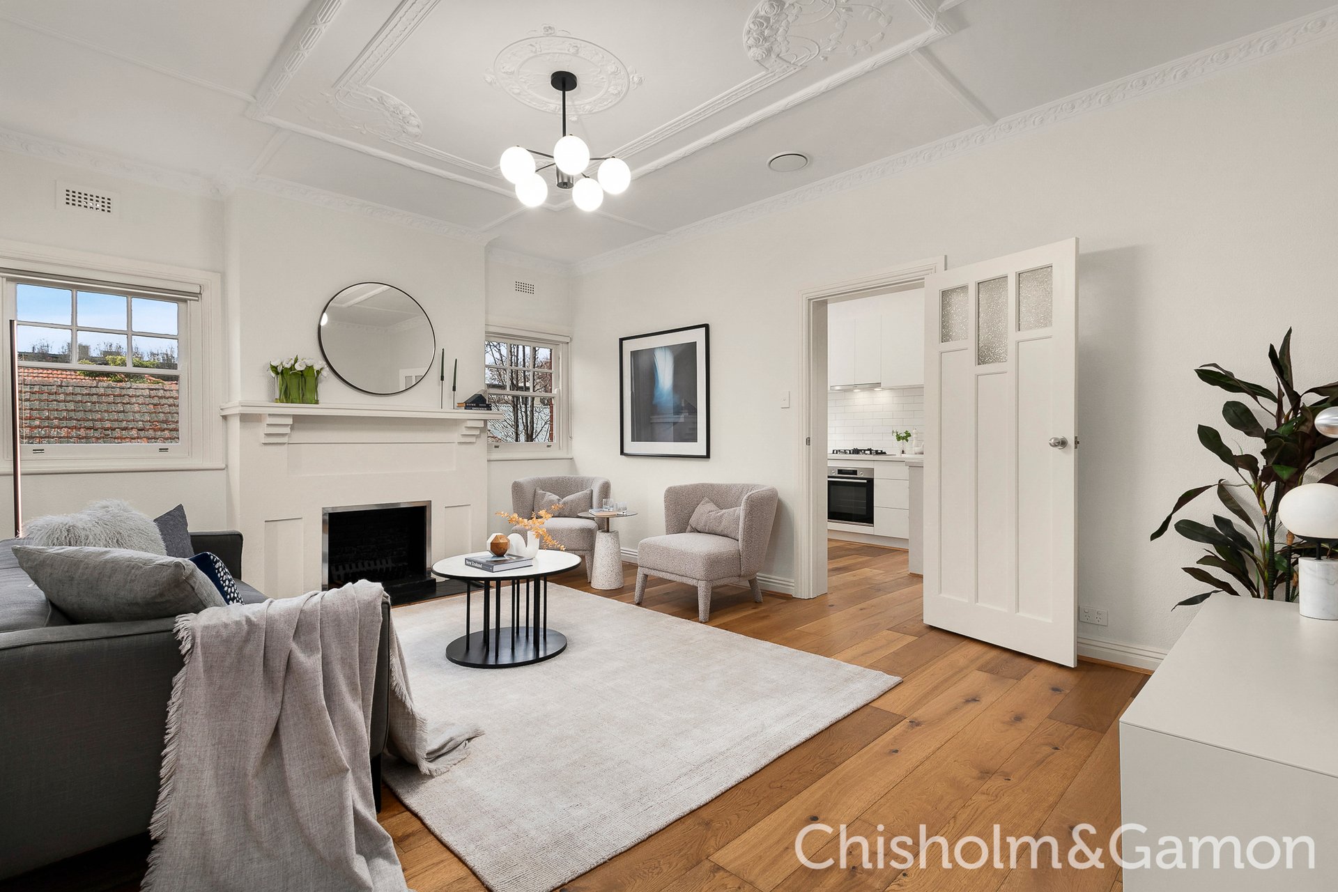 3/101 Addison Street, Elwood image 2